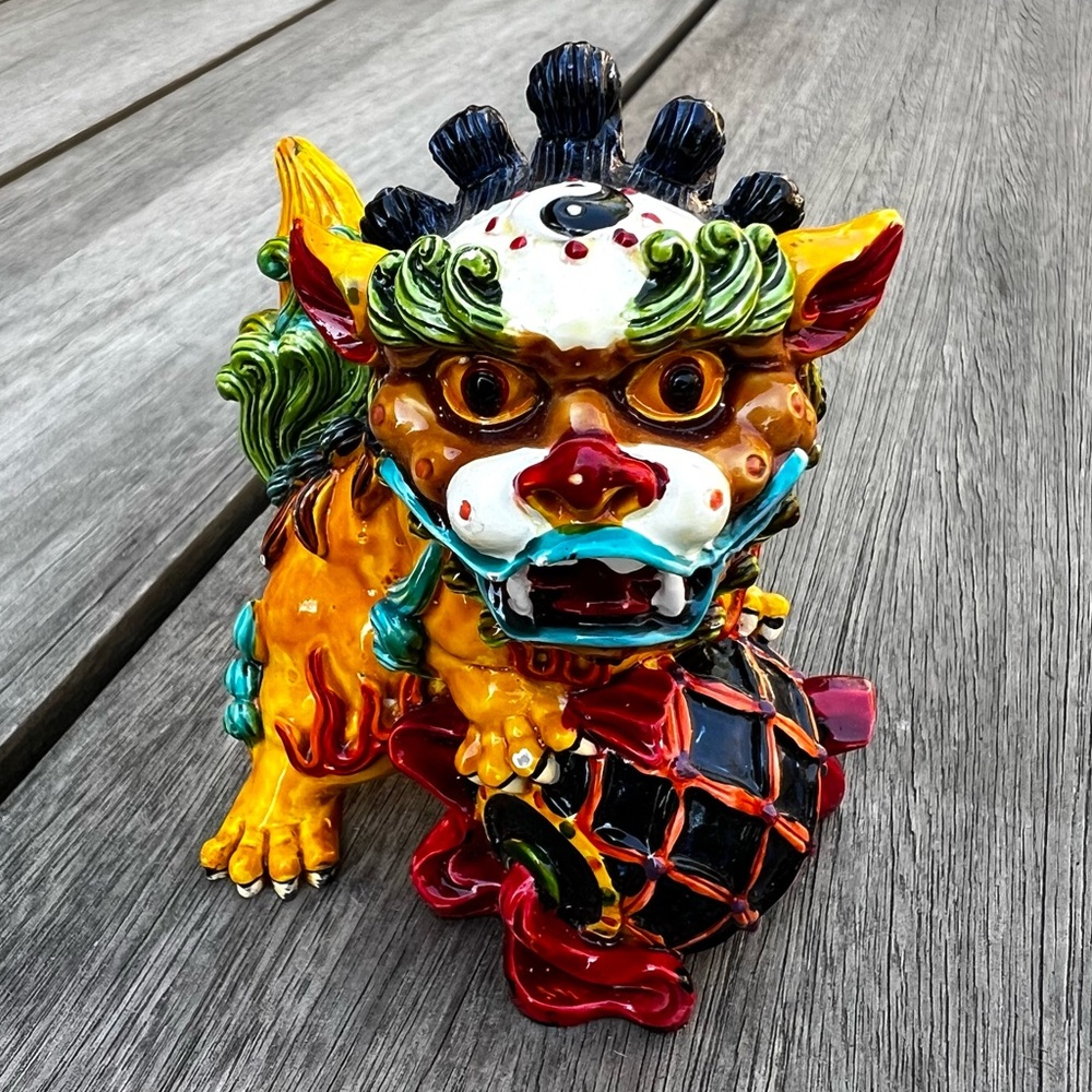 Colorful Chinese Foo Dog Lion Resin Figurine Hand Painted Stamped 3.5" Tall